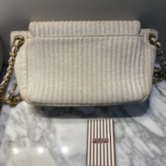 Henri Bendel stingray textured purse - Picture 2 of 9
